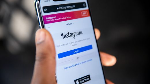 Ekran powitalny i logowania serwisu Instagram